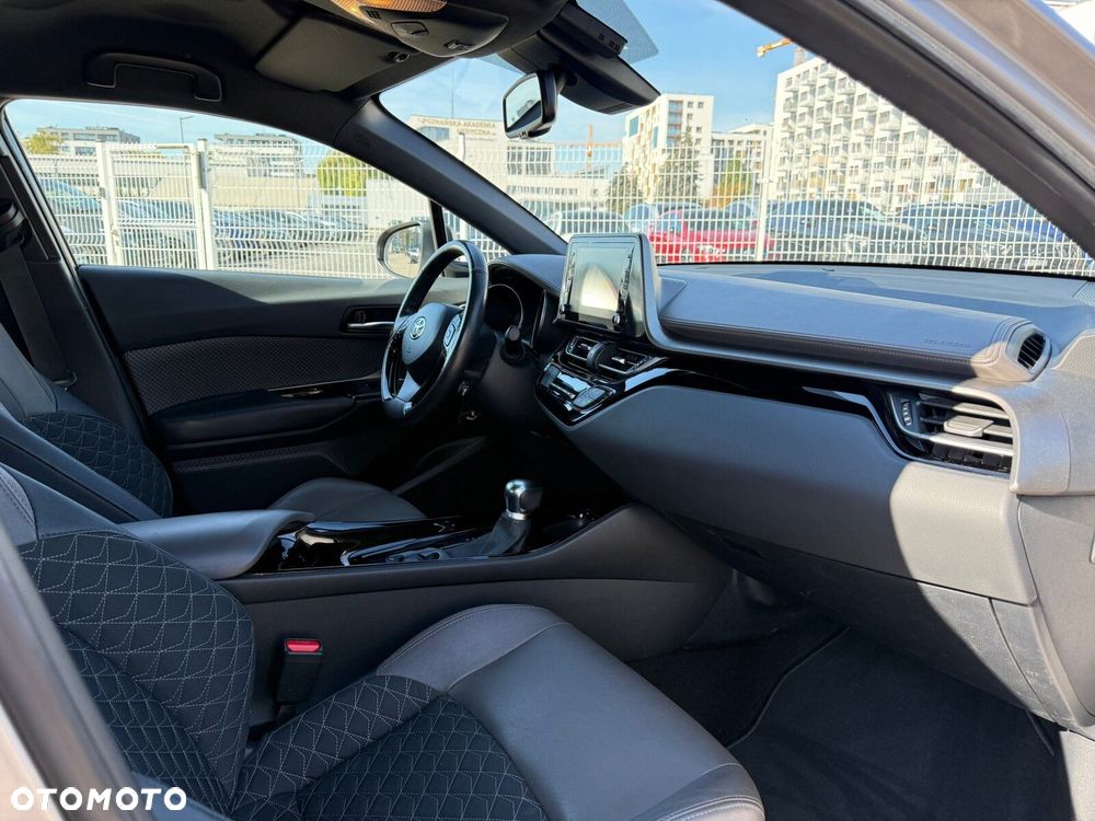Toyota C-HR - 23