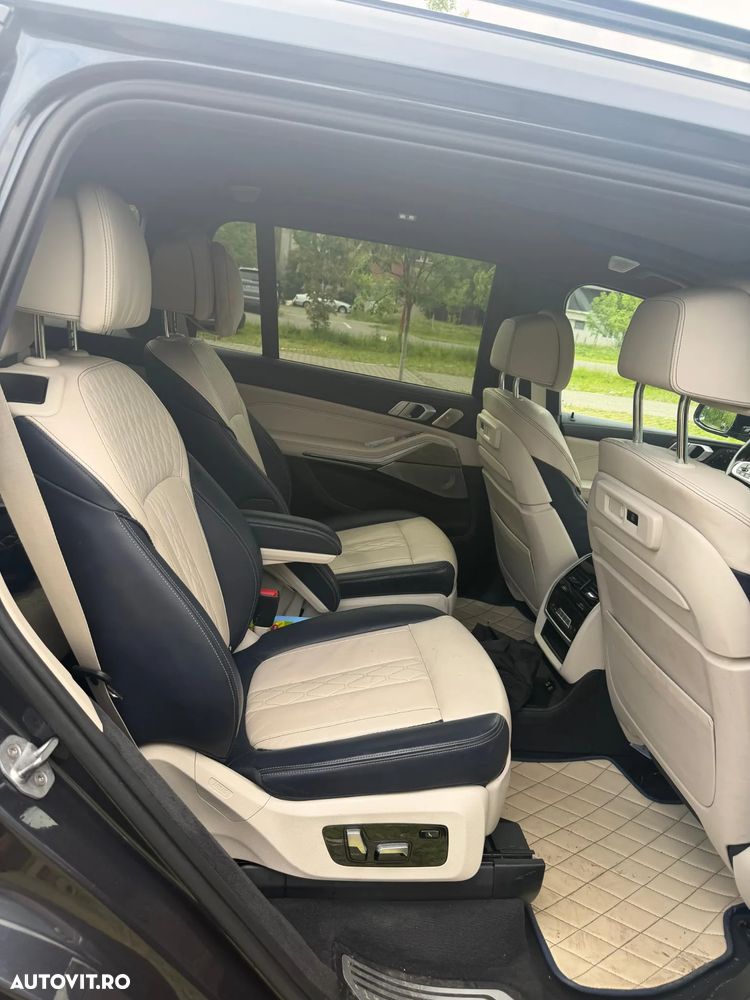 BMW X7 - 13