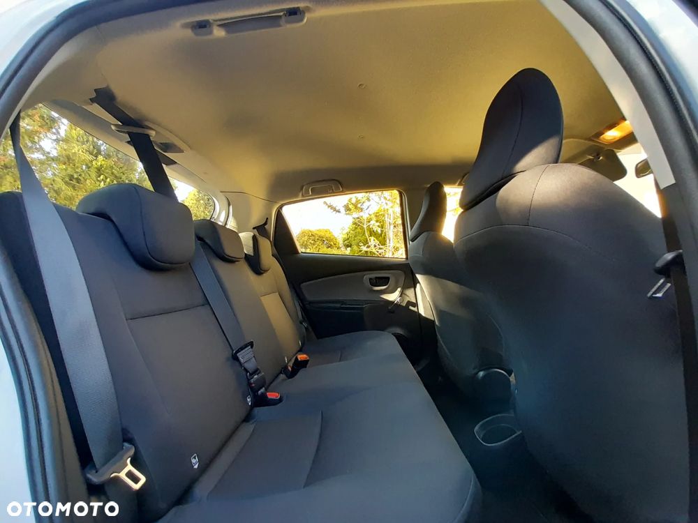 Toyota Yaris Hybrid 100 Active - 18