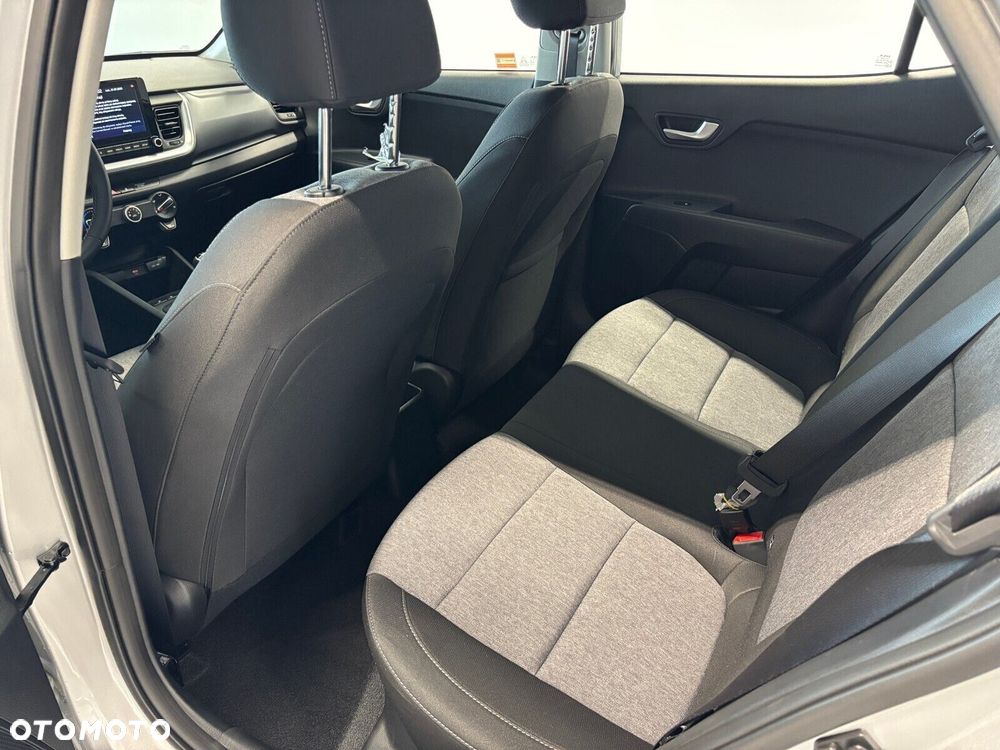 Kia Stonic - 13