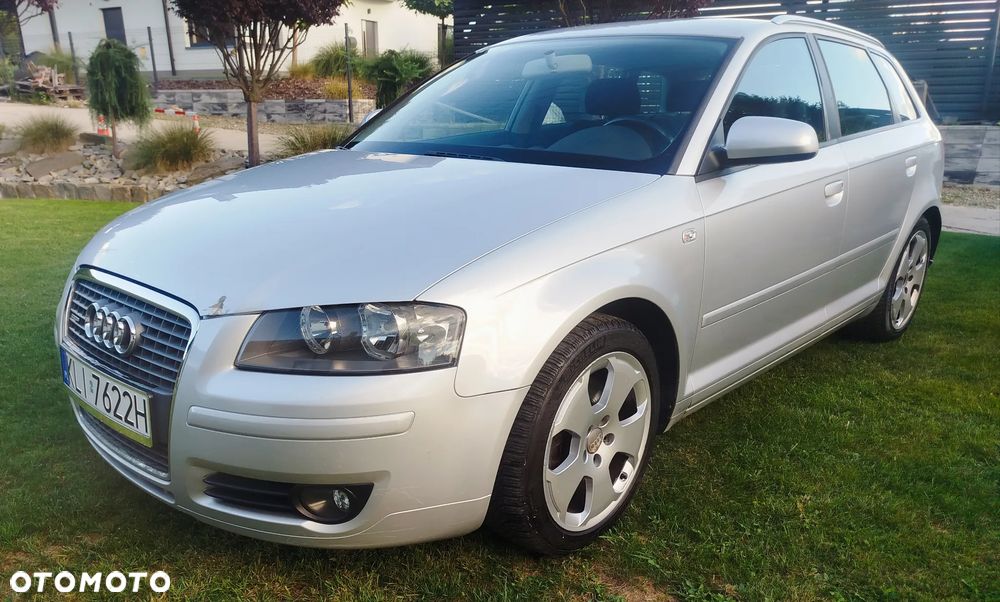 Audi A3 Sportback 2.0 TDI DPF quattro Ambition - 12