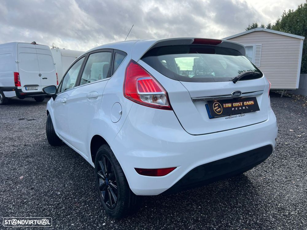 Ford Fiesta 1.5 TDCi Titanium - 21