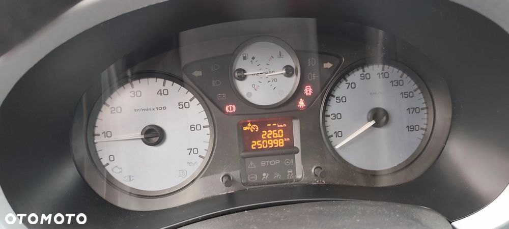 Citroën Berlingo 1.6 HDi XTR - 21