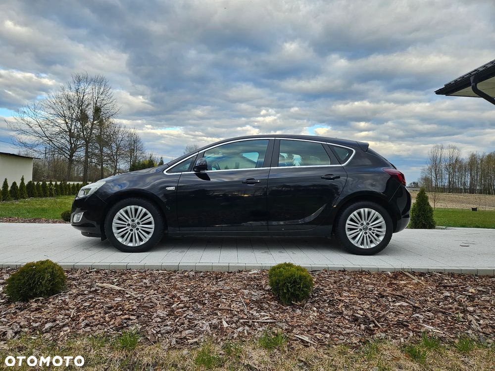 Opel Astra 1.7 CDTI DPF Cosmo - 4