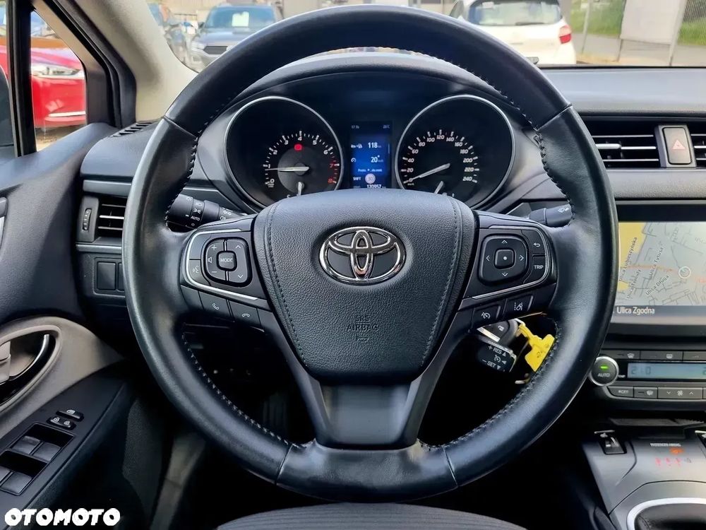 Toyota Avensis 1.8 Prestige - 16