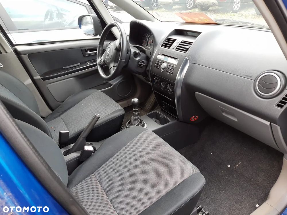 Suzuki SX4 - 2
