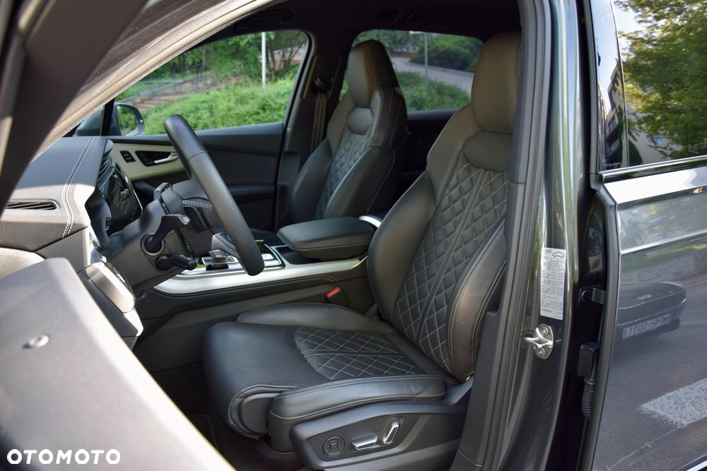Audi Q7 50 TDI mHEV Quattro Black Edition Tiptr - 17