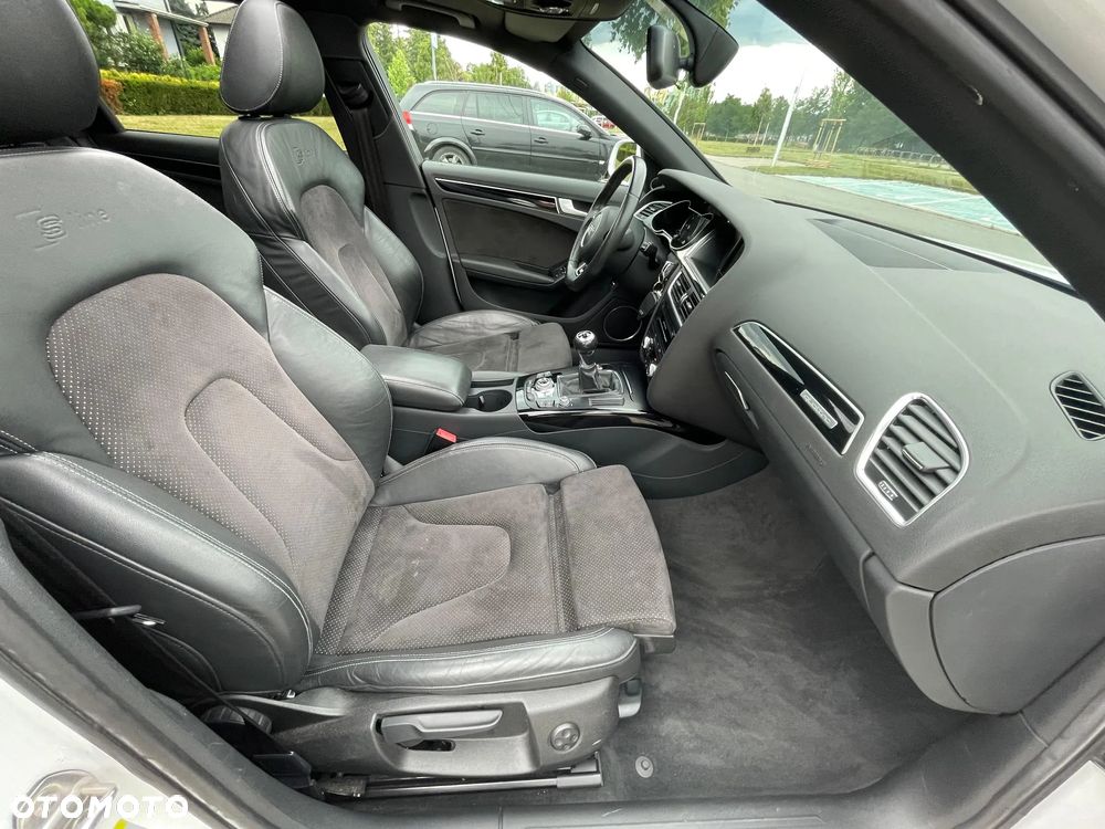 Audi A4 Avant 2.0 TDI DPF quattro S line Sportpaket - 13
