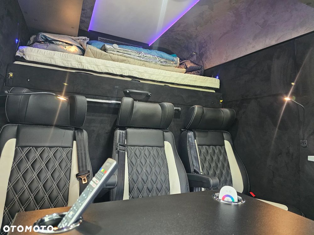 Mercedes-Benz SPRINTER - 19