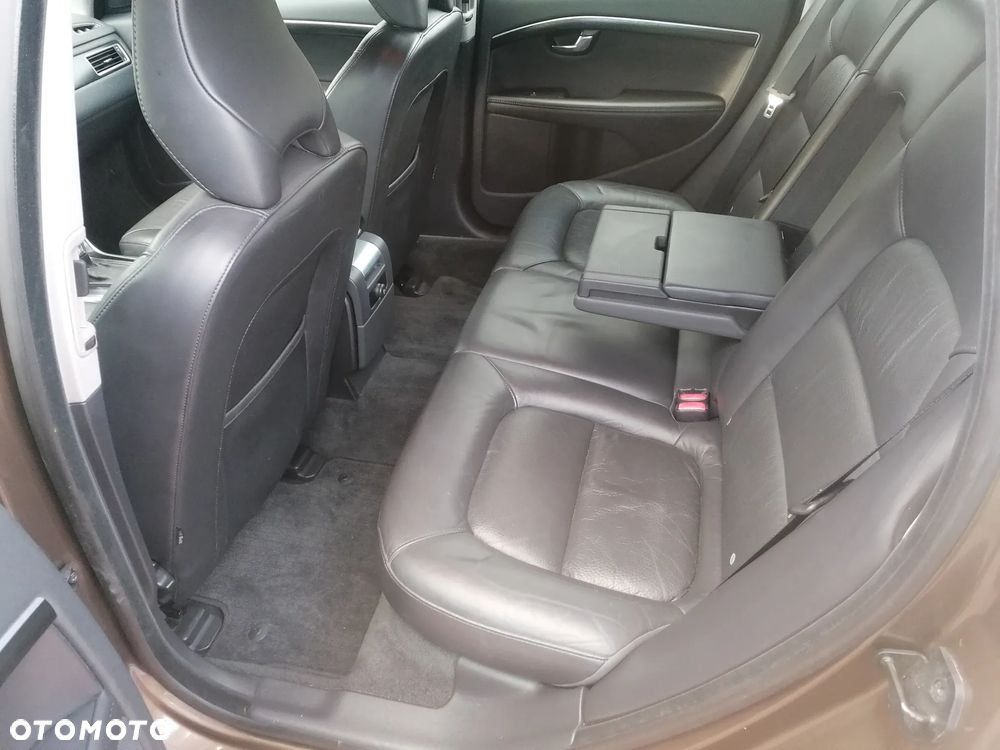 Volvo V70 D3 Geartronic Momentum - 8