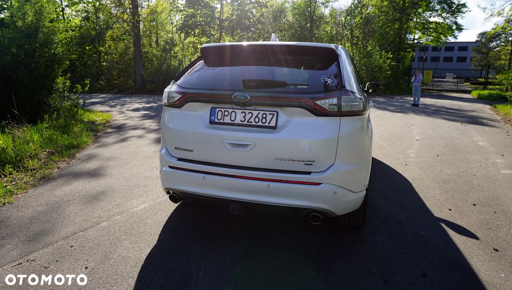 Ford Edge - 8