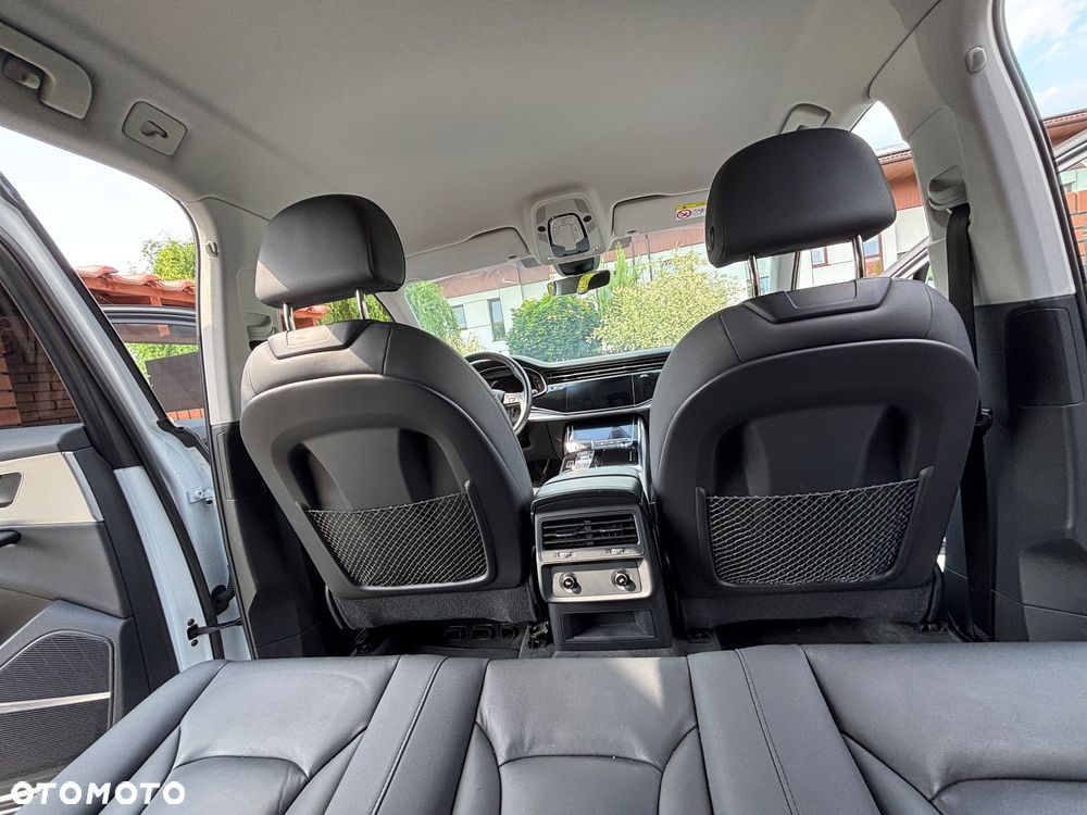 Audi Q7 55 TFSI mHEV Quattro S Line Tiptr - 11