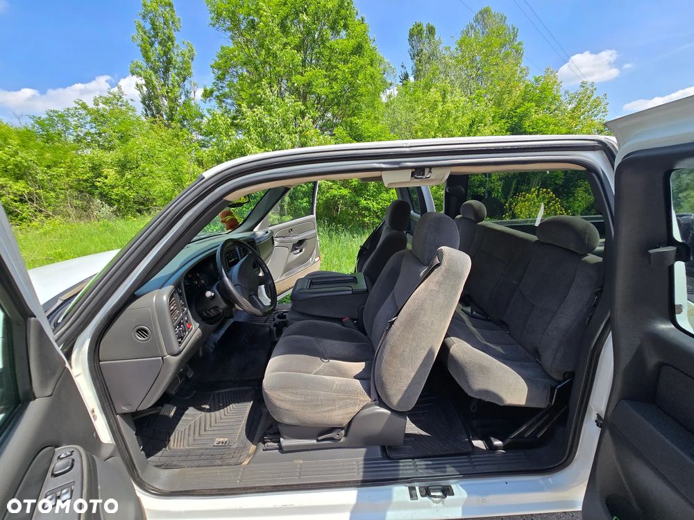 Chevrolet Silverado - 39