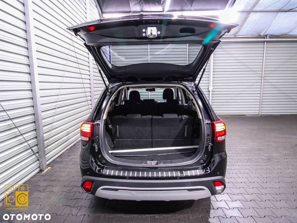 Mitsubishi Outlander 2.0 Instyle Navi 4WD CVT - 14