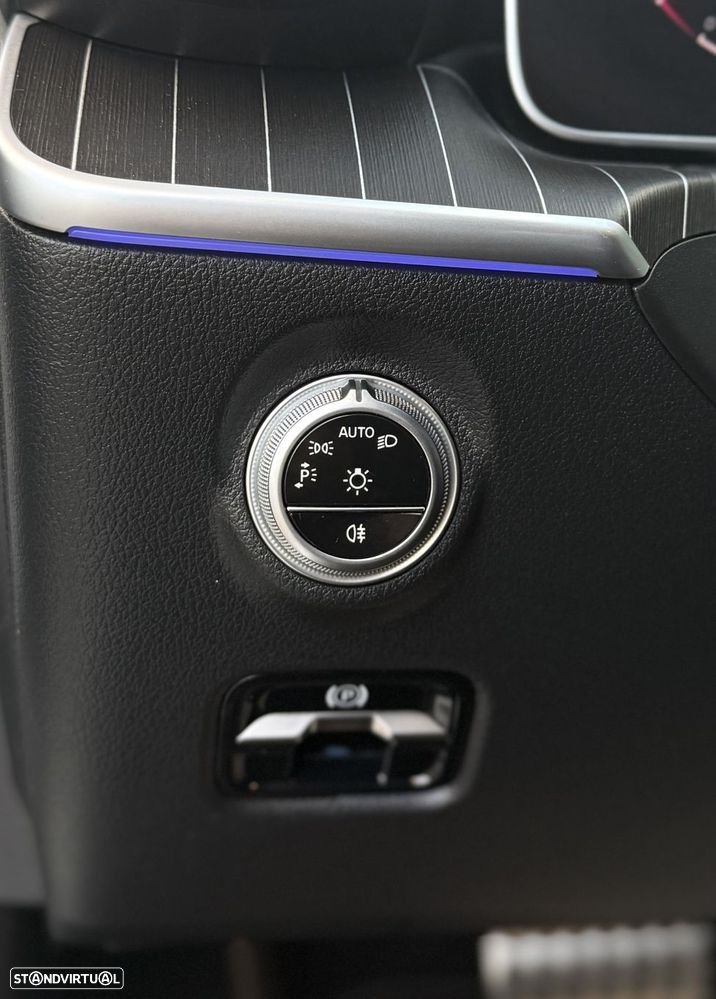 Mercedes-Benz C 300 e AMG Line - 3