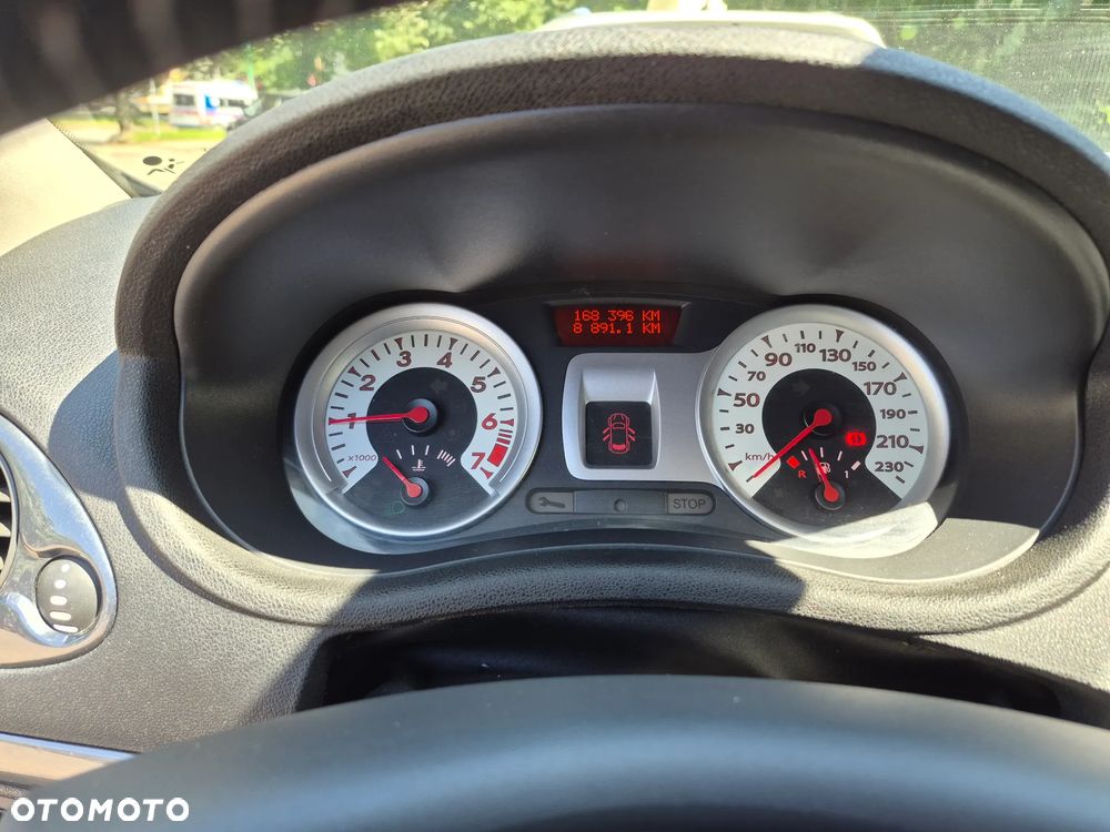 Renault Clio - 12