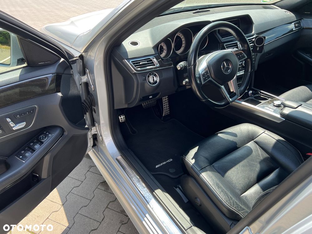 Mercedes-Benz Klasa E 300 CDI DPF BlueEFFICIENCY 7G-TRONIC - 7