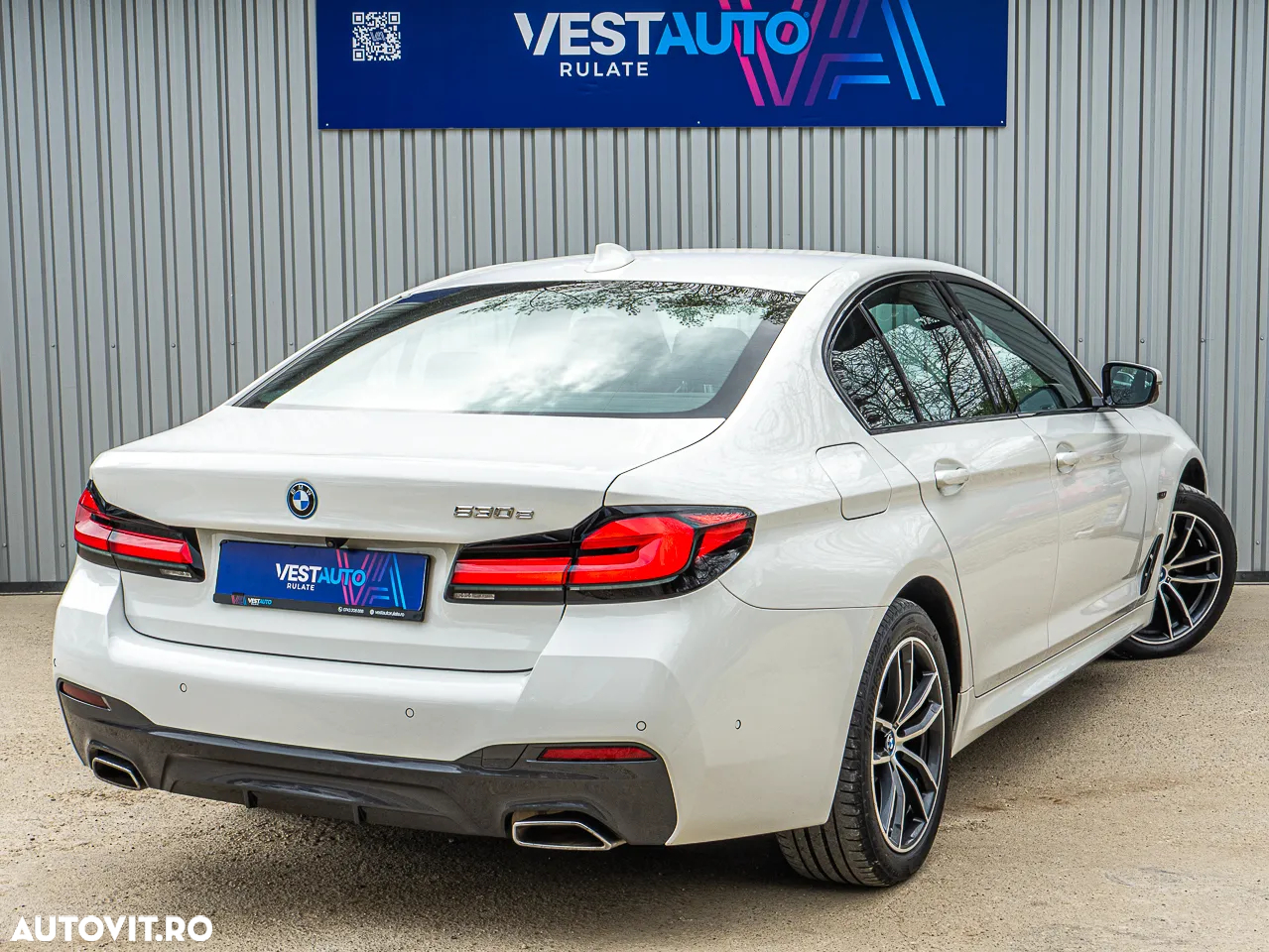 BMW Seria 5 530e Aut. M Sport Edition - 8