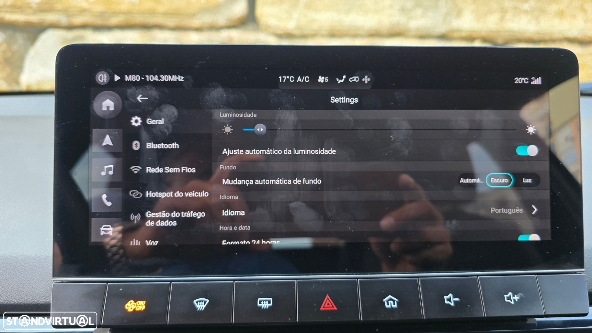 MG MG4 64 kWh Luxury - 33