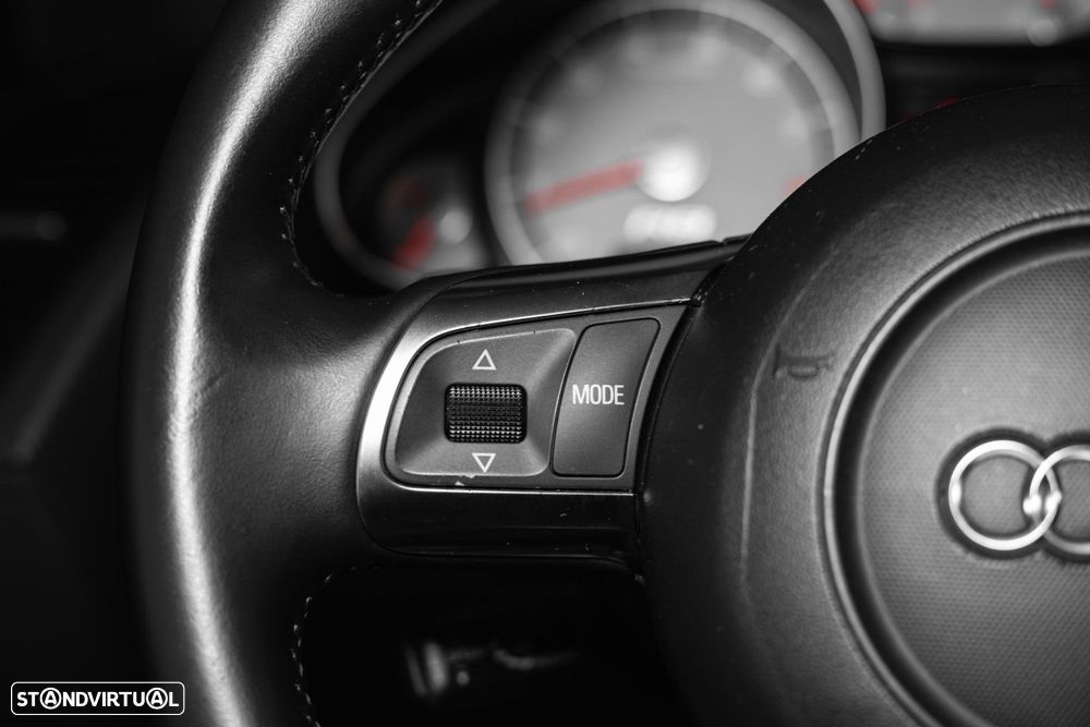 Audi R8 Coupé 4.2 FSI quattro R tronic - 22