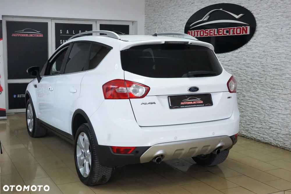 Ford Kuga 2.0 TDCi 4x4 Titanium - 4