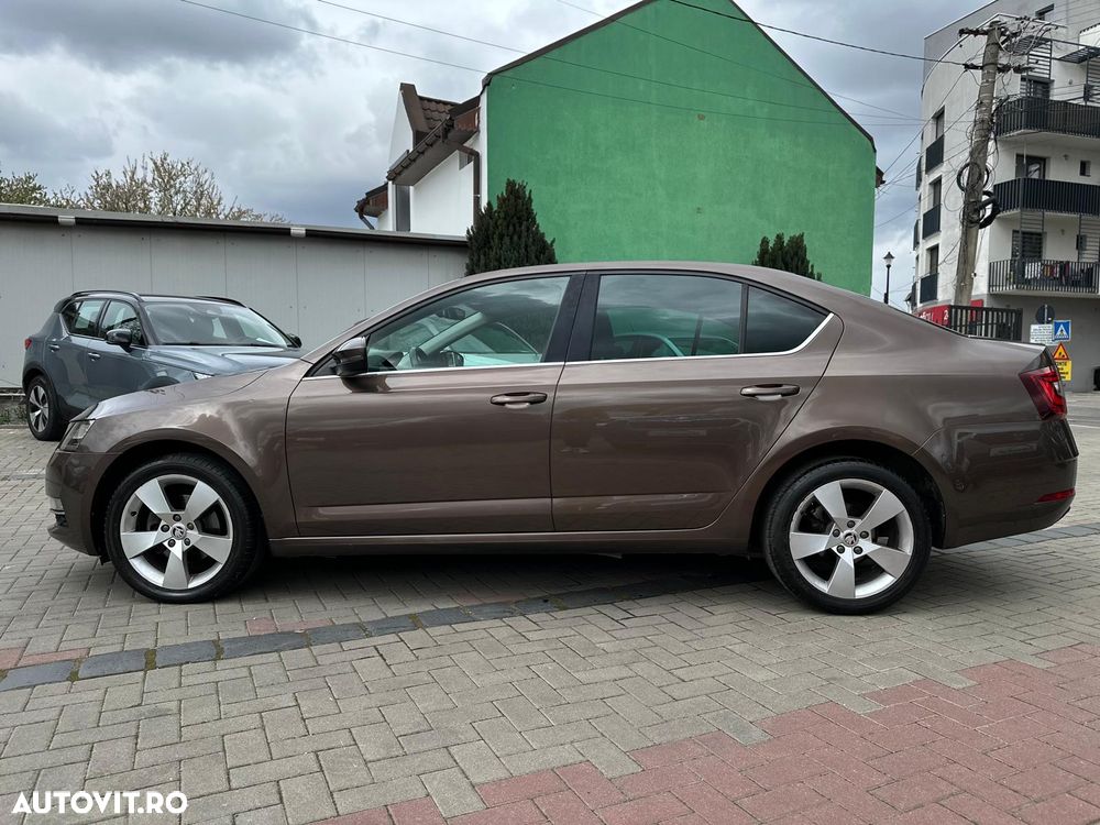 Skoda Octavia 2.0 TDI DSG Style - 13