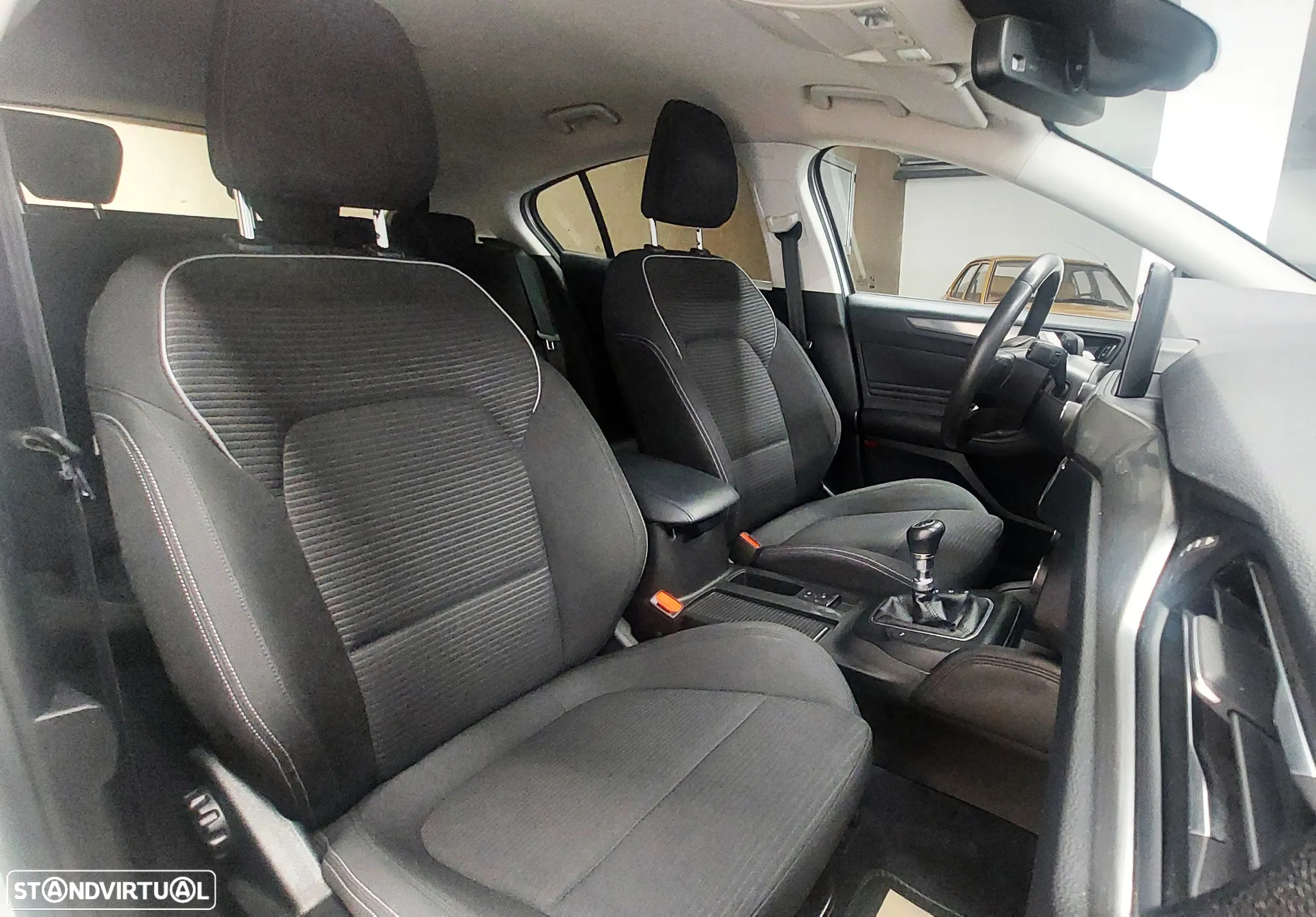 Ford Focus 1.5 TDCi EcoBlue Titanium - 10