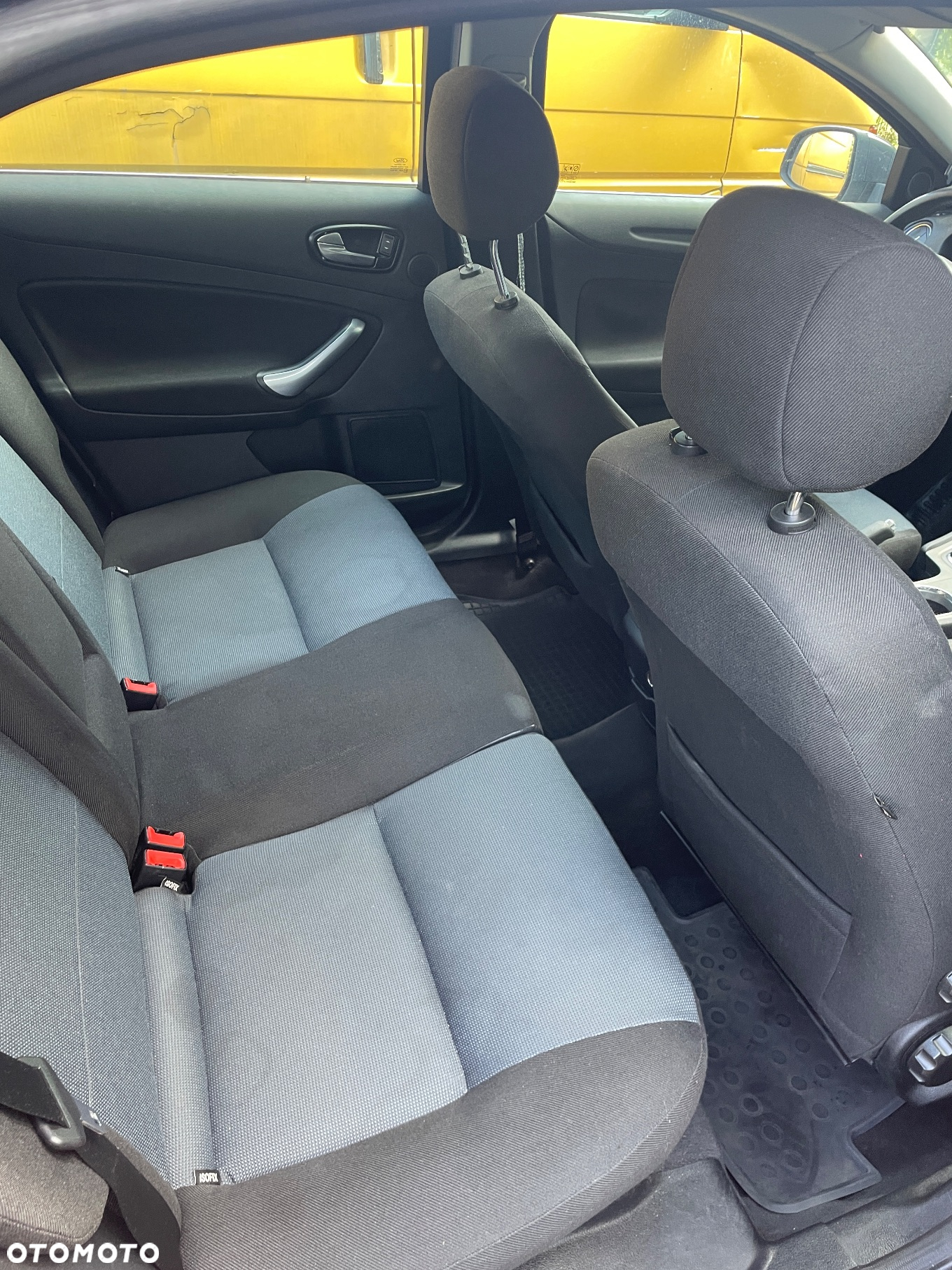 Ford Mondeo - 12