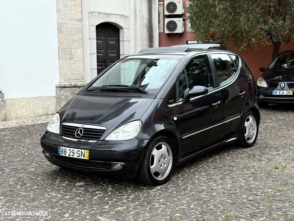Mercedes-Benz A 190 - 1