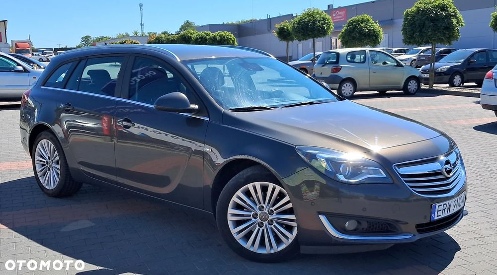 Opel Insignia 1.6 ECOTEC DI Turbo Sports Tourer Business Edition - 2
