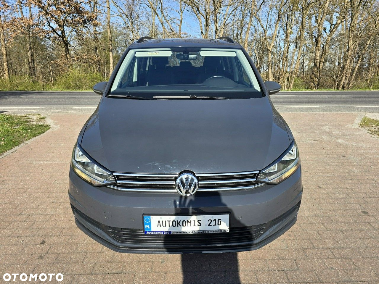Volkswagen Touran - 16