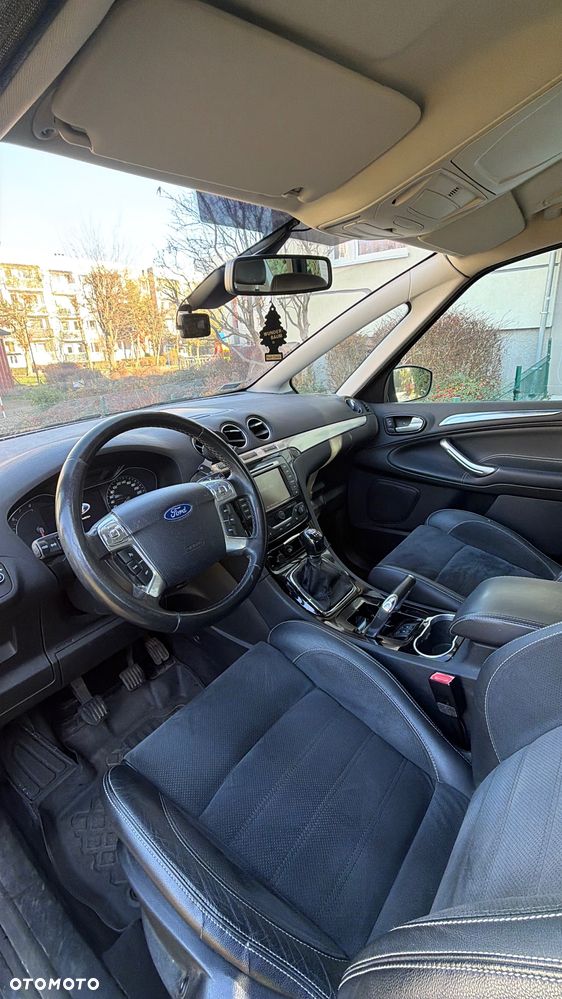 Ford S-Max 2.0 Titanium - 16