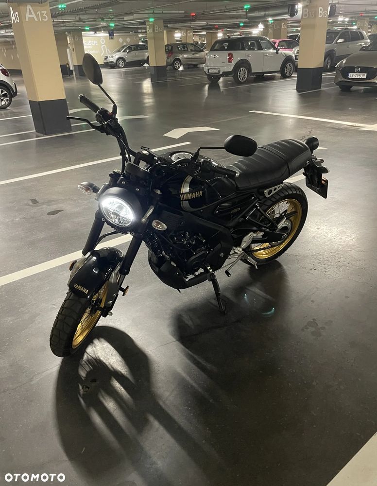 Yamaha XSR - 2