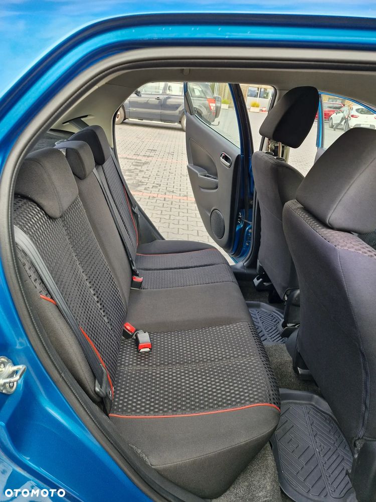 Mazda 2 - 20