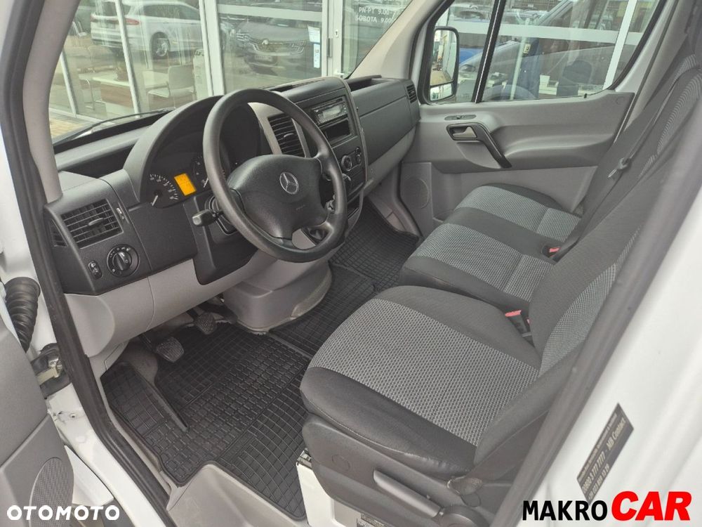 Mercedes-Benz Sprinter - 5
