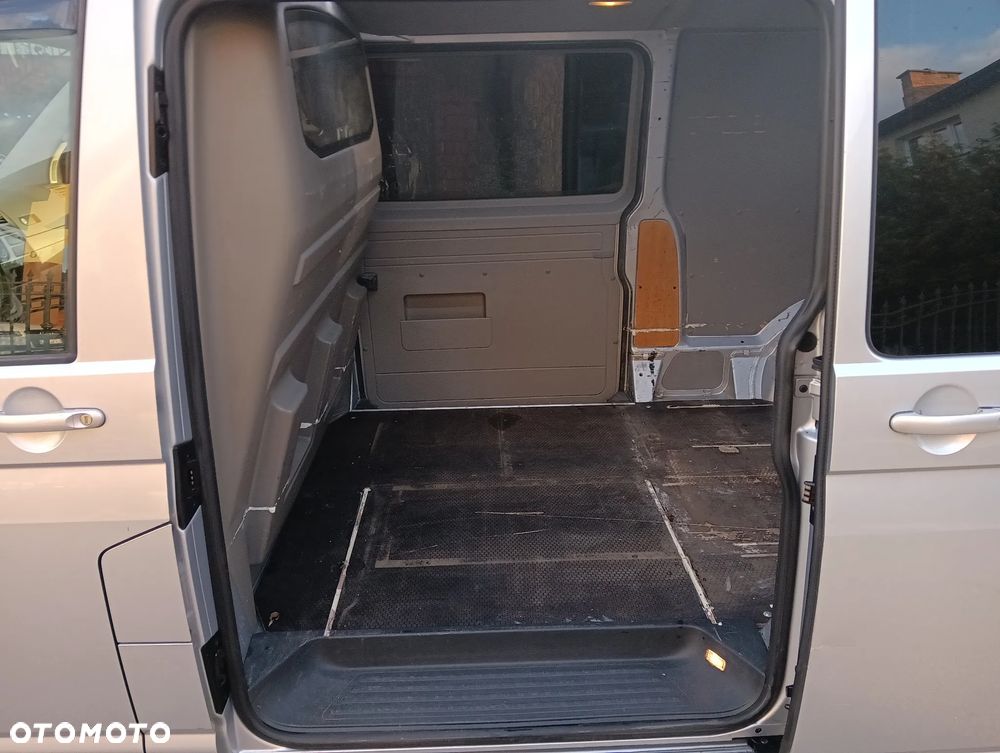 Volkswagen Transporter - 18