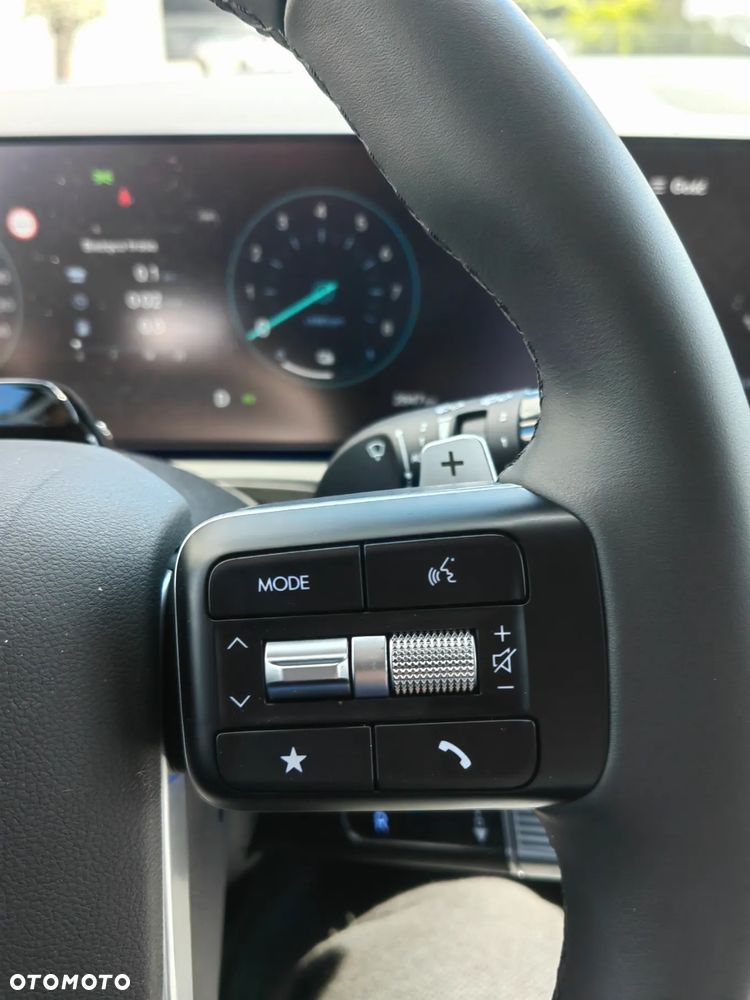 Hyundai Santa Fe ver-1-6-t--gdi-hev-platinum-4wd-7os - 20