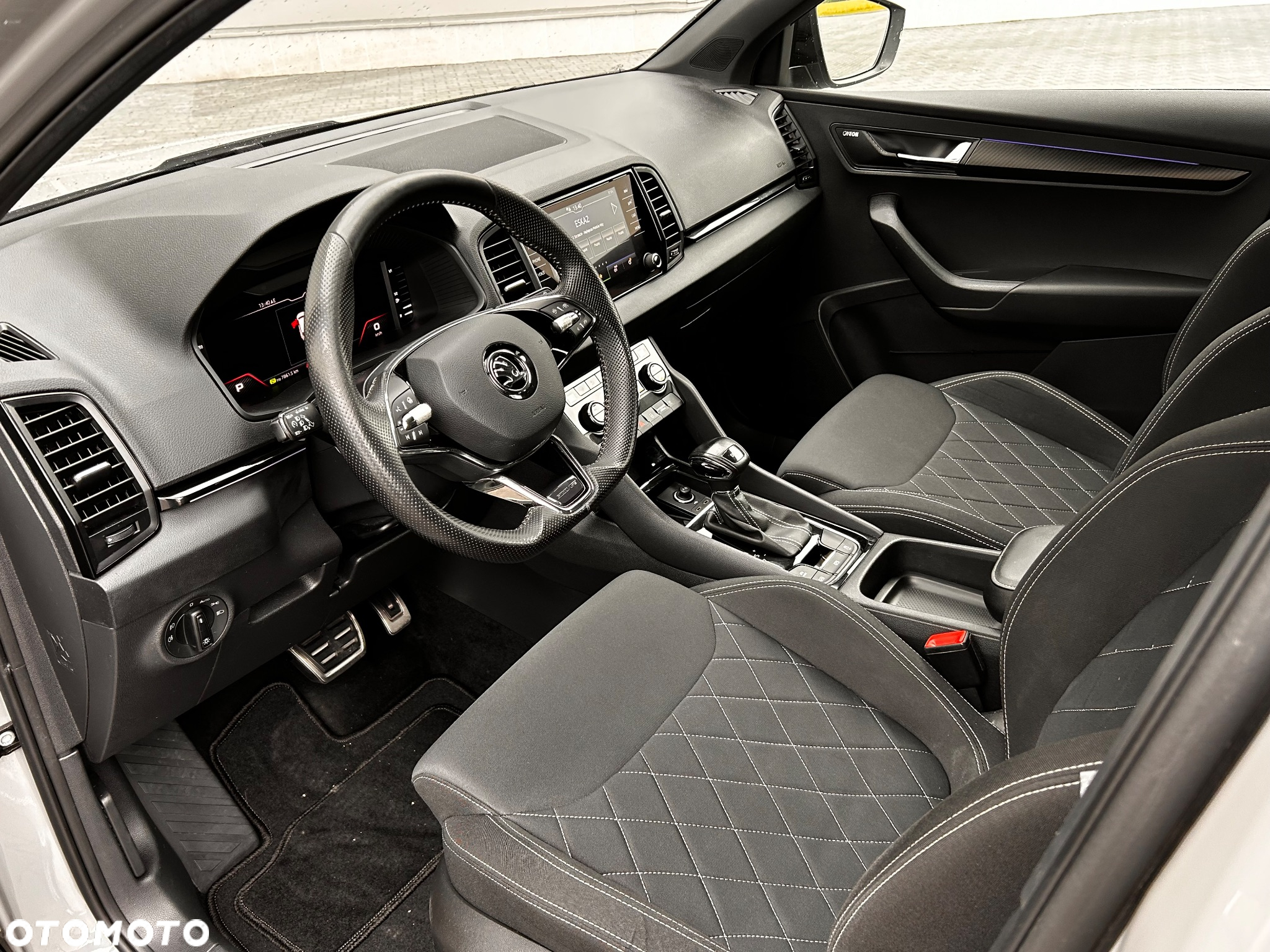 Skoda Karoq 1.5 TSI ACT 4x2 Sportline DSG - 24