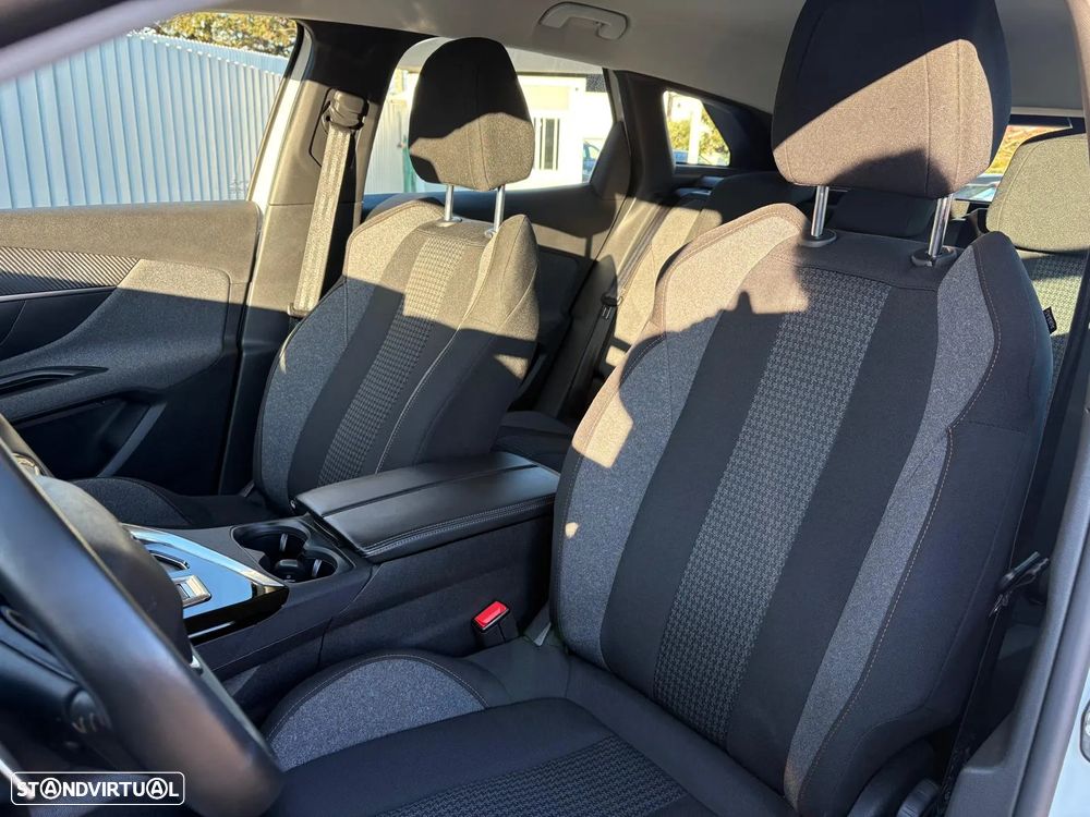 Peugeot 3008 PureTech 130 Stop & Start GPF EAT8 Active Pack - 5