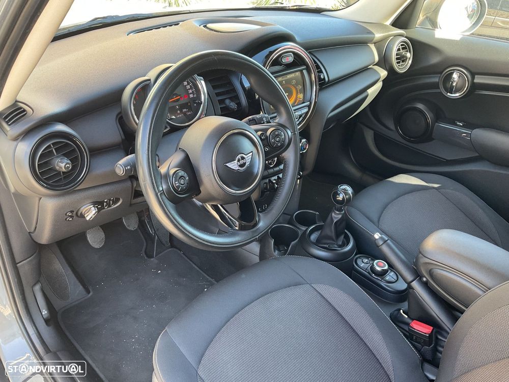 MINI 5 Portas One D - 22