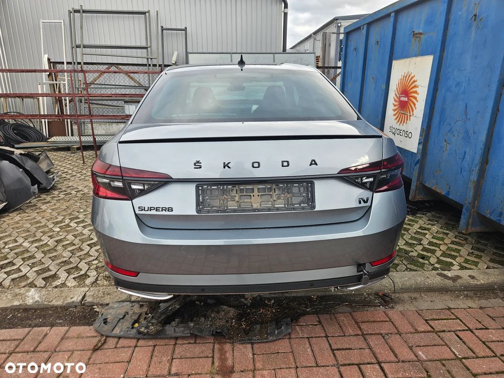 Skoda Superb 1.4 TSI Plug-In Hybrid Sportline DSG - 2