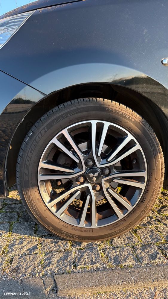Mitsubishi Space Star 1.2 Intense CVT - 17