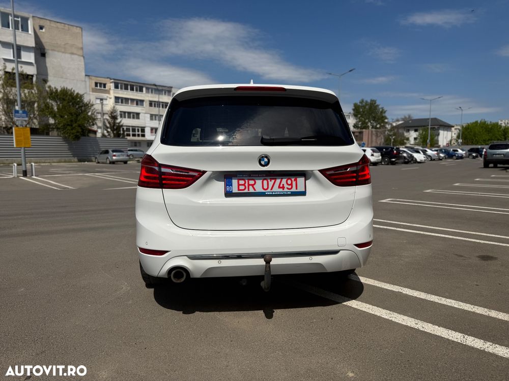 BMW Seria 2 216d Aut. Luxury Line - 7