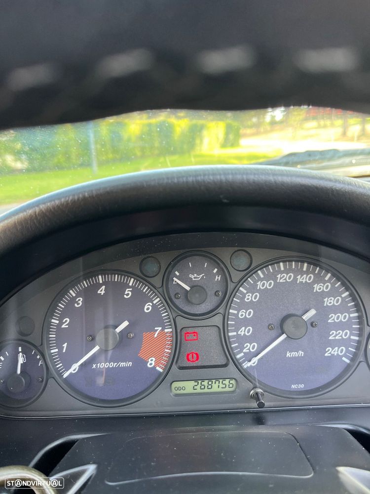 Mazda MX-5 1.6 16V - 12