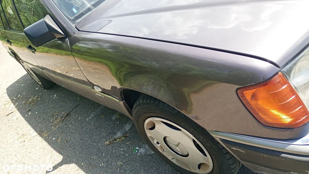 Mercedes-Benz W124 (1984-1993) - 11