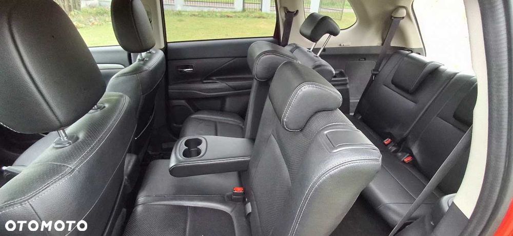Mitsubishi Outlander - 7