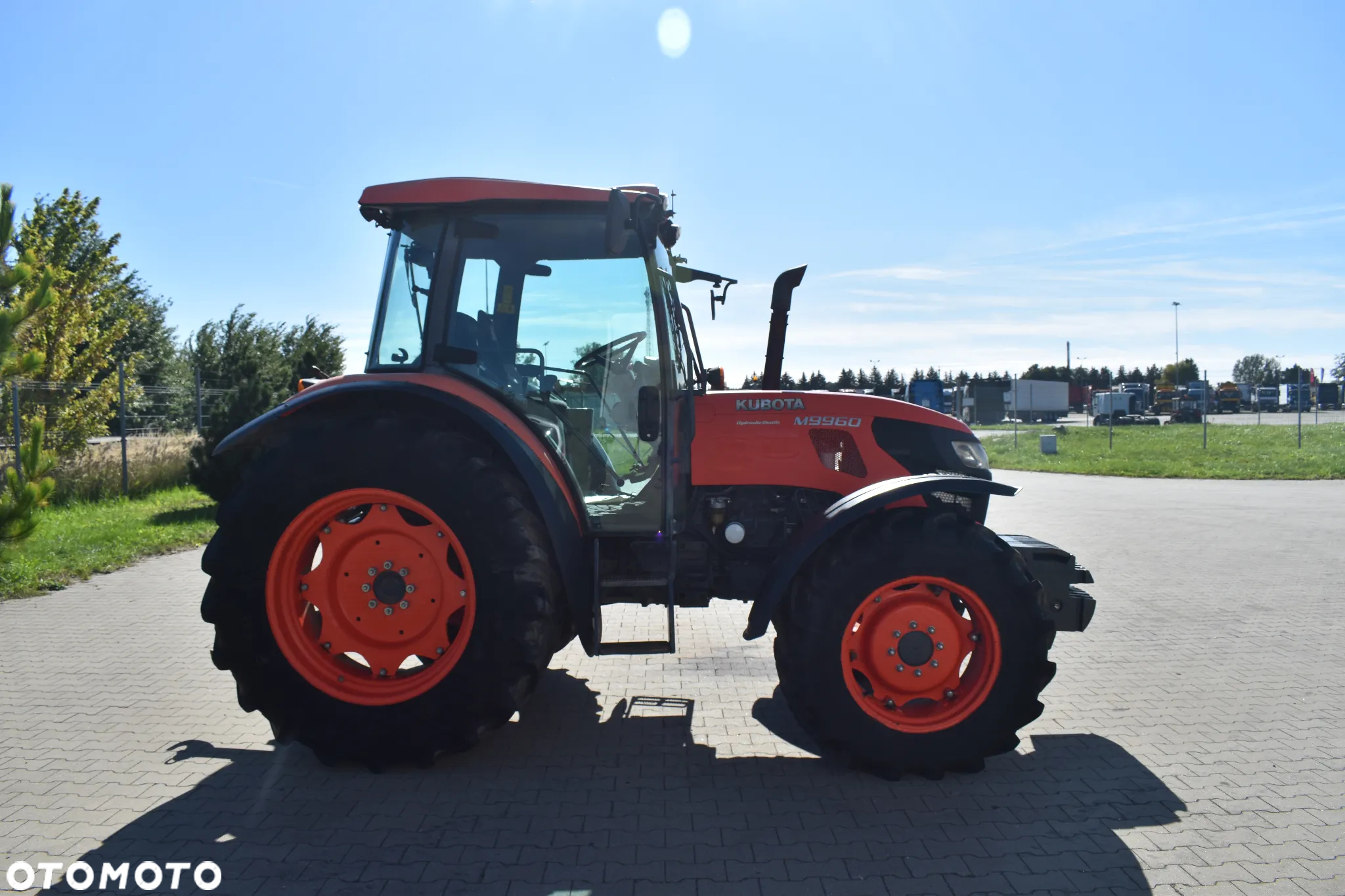 Kubota M9960 - 8