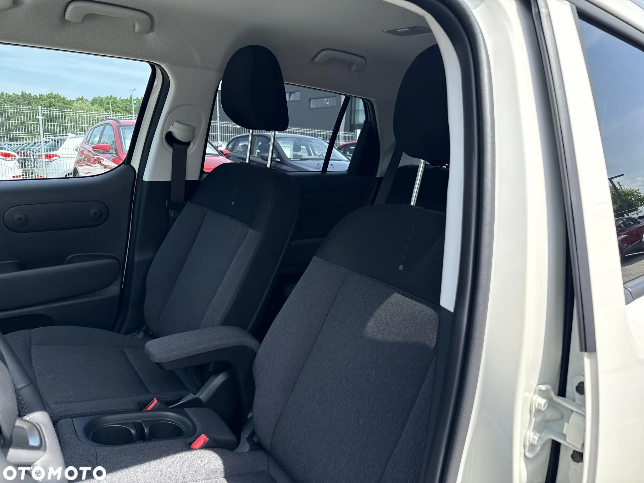 Hyundai Inster 49kWh Smart - 11