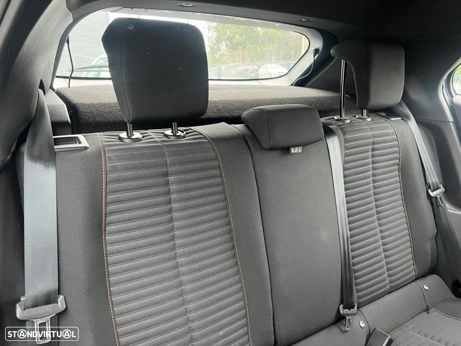 Peugeot 2008 1.2 PureTech Active - 10