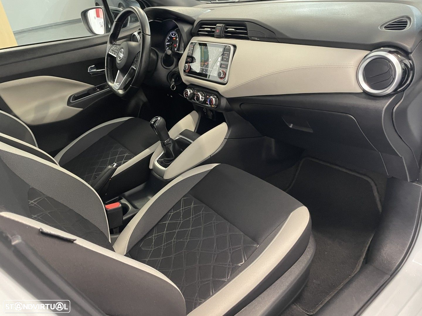 Nissan Micra 1.0 IG-T N-Design Black P.Navi - 33
